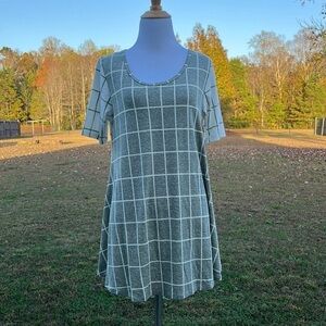 LulaRoe Perfect T size XS